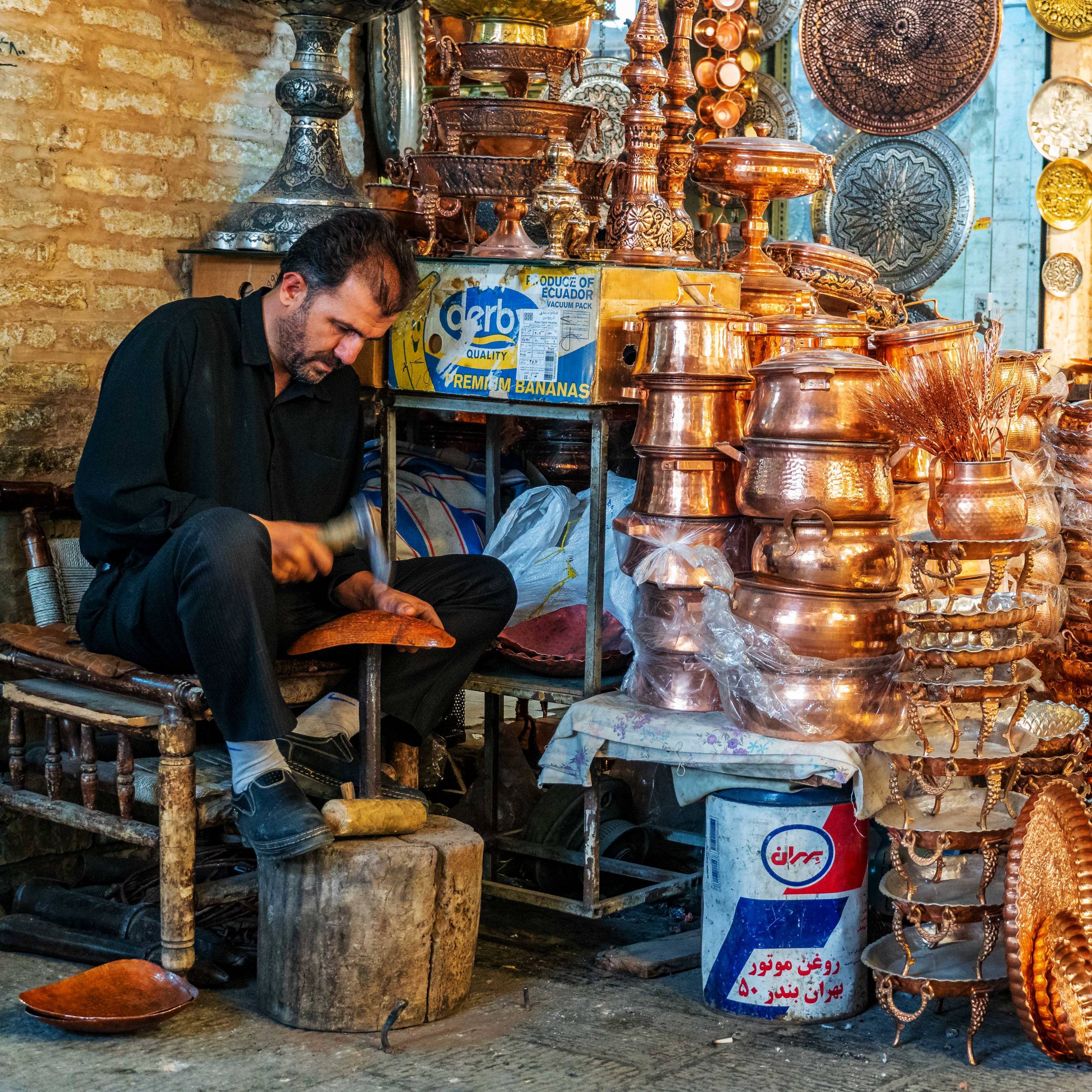 Copper crafts at the great bazar in Esfahan
