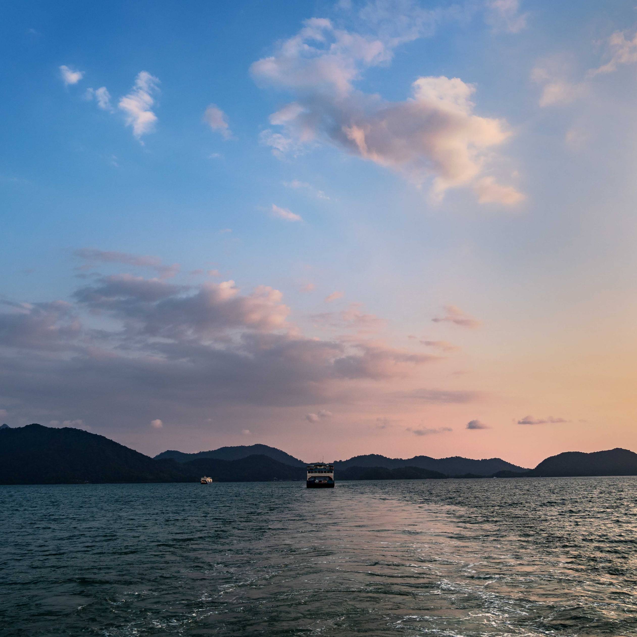 FERRY TO KOH CHANG ISLAND