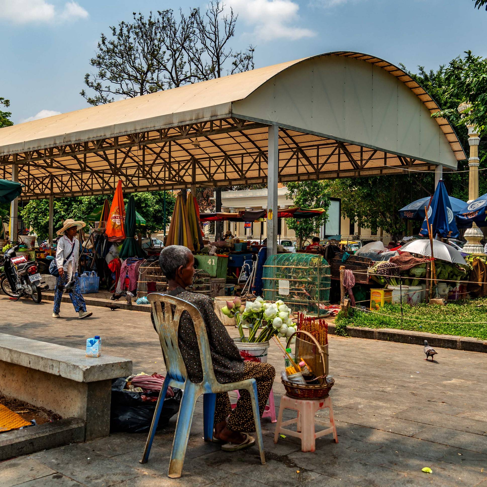 MARKET IN PHNOM PENH