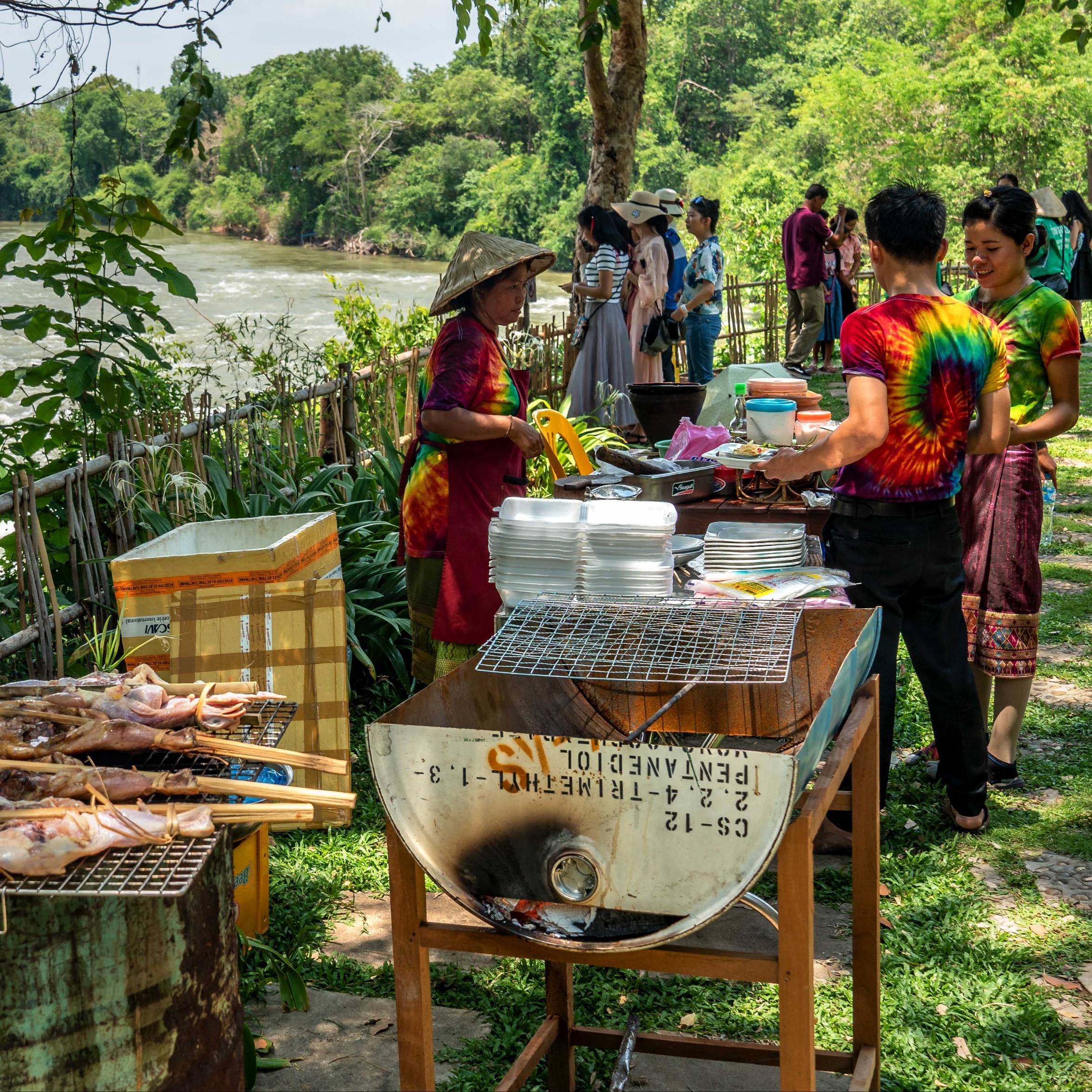FOOD STAND AT KHONEPHAPHENG WATERFALL