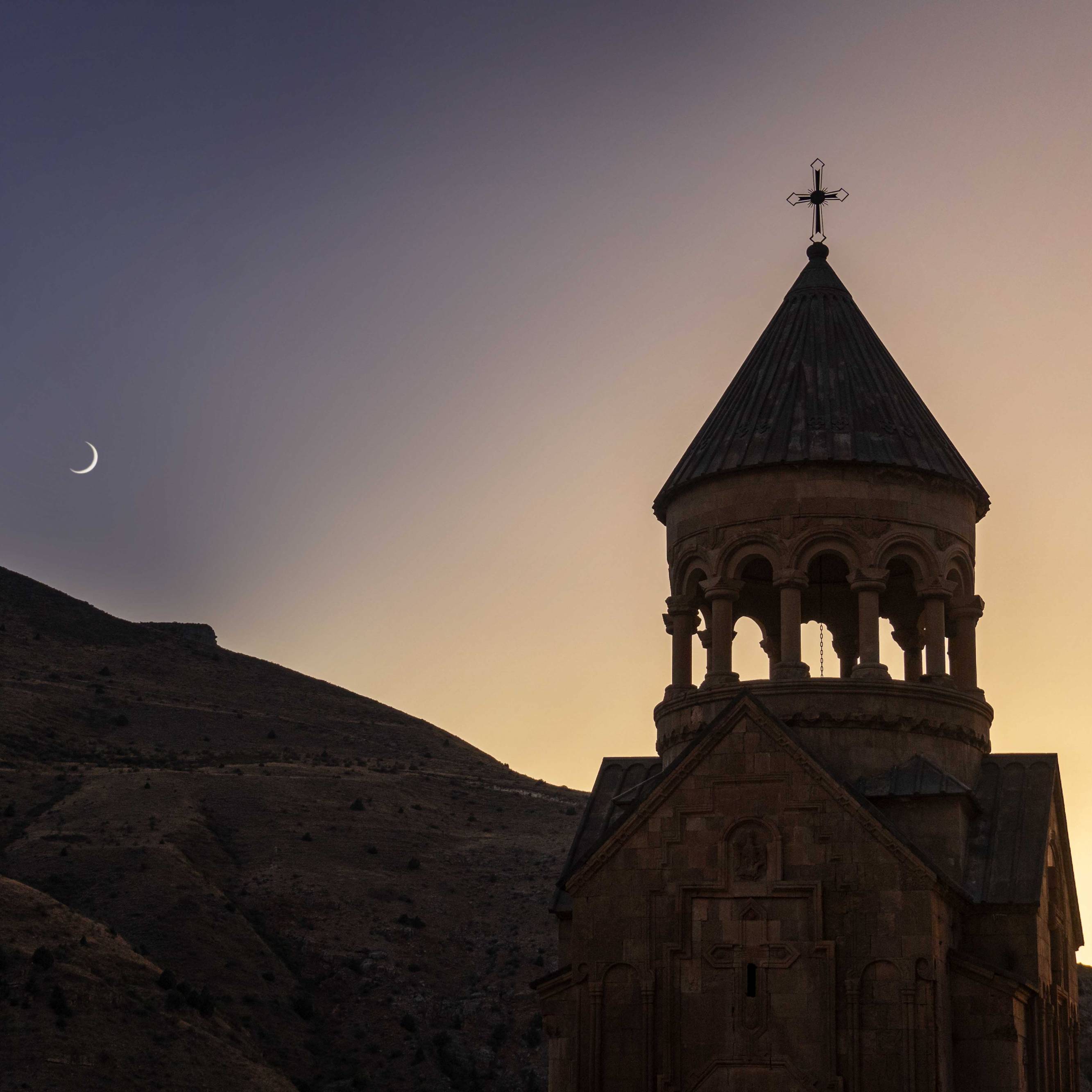 Norawank at moonrise