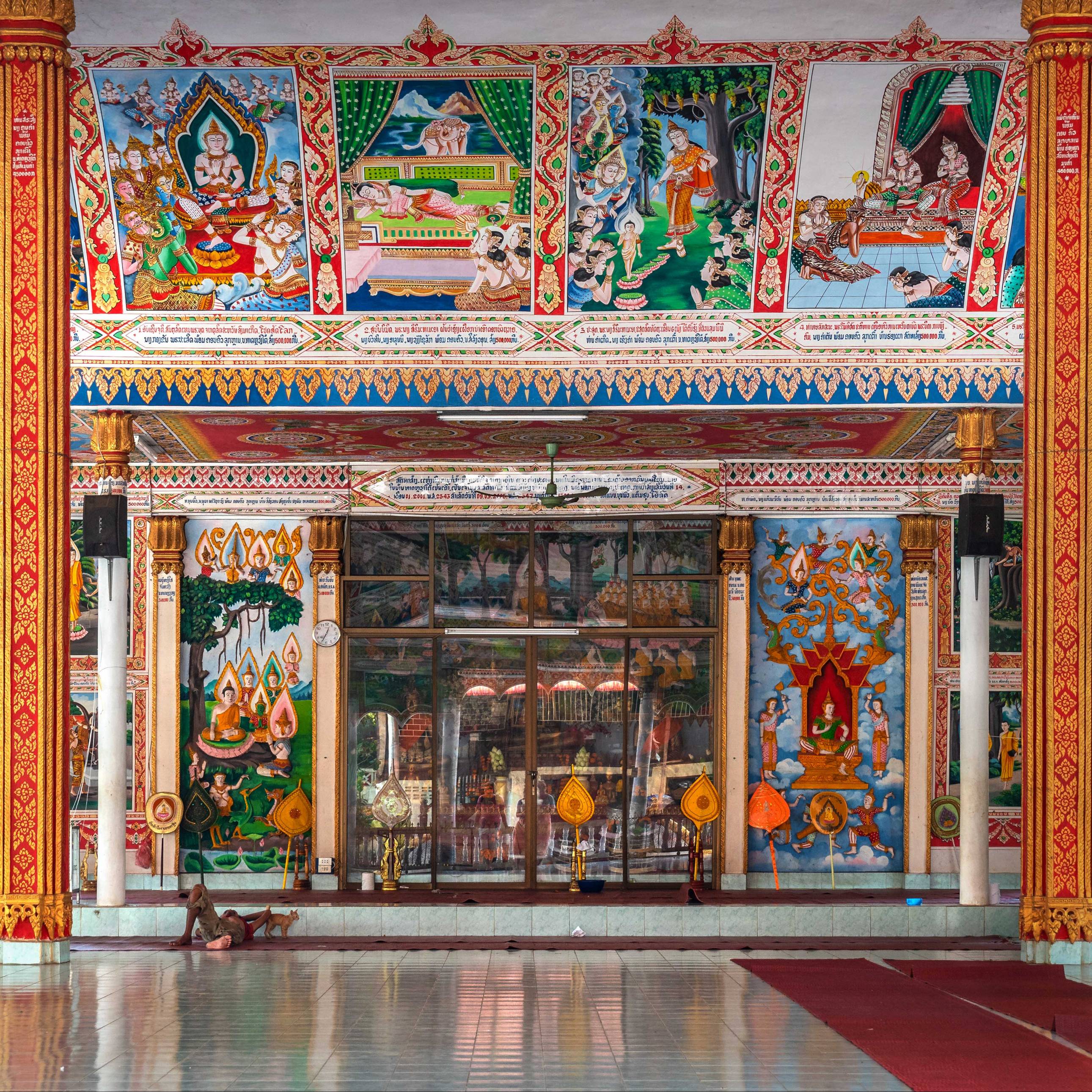 PHA THAT LUANG TEMPLE IN VIENTIANE