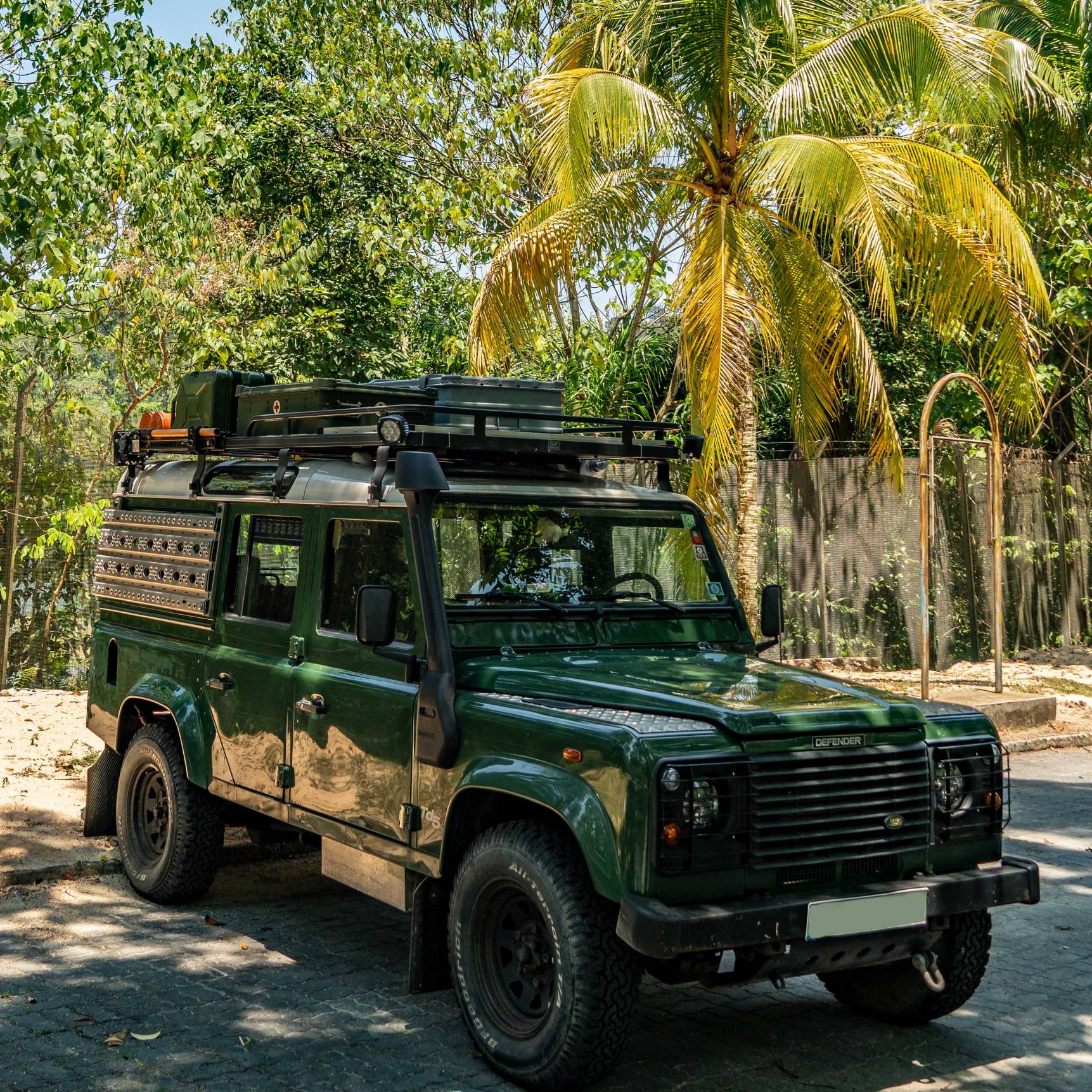 DEFENDER, FULLY ASSEMBLED