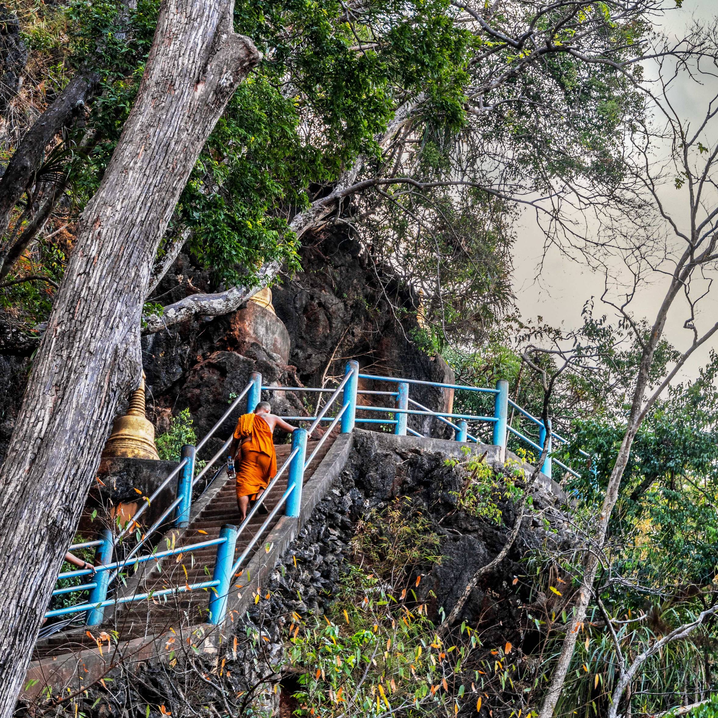 TIGER CAVE TEMPLE, KRABI